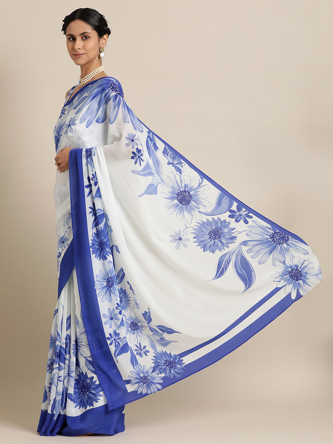Majestic Blooms White