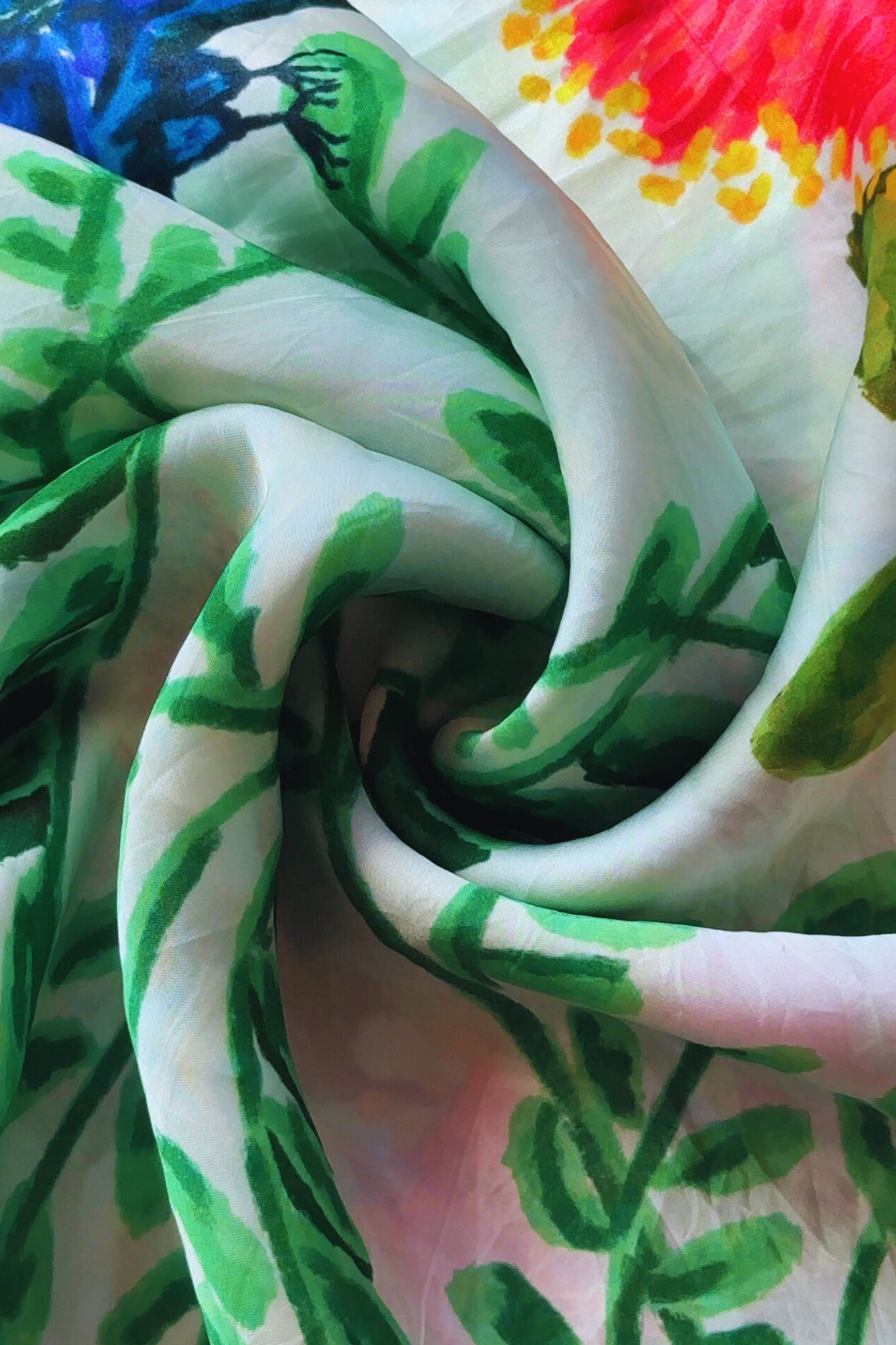 Tui Spring Stole