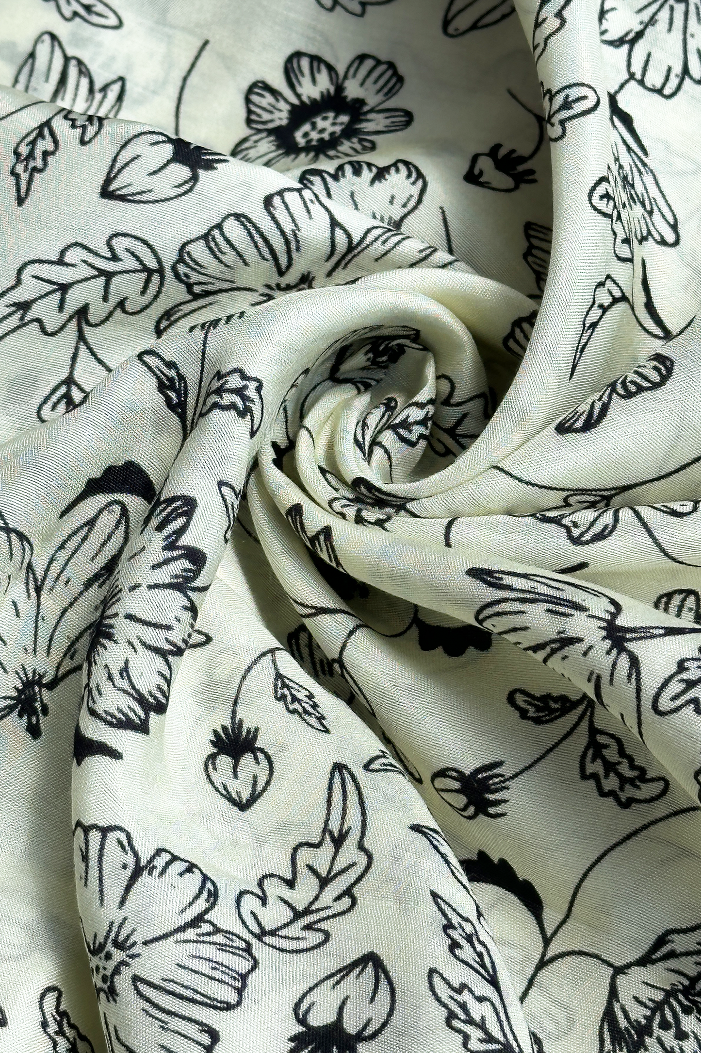 Linear Blooms Ivory in Silky Cotton