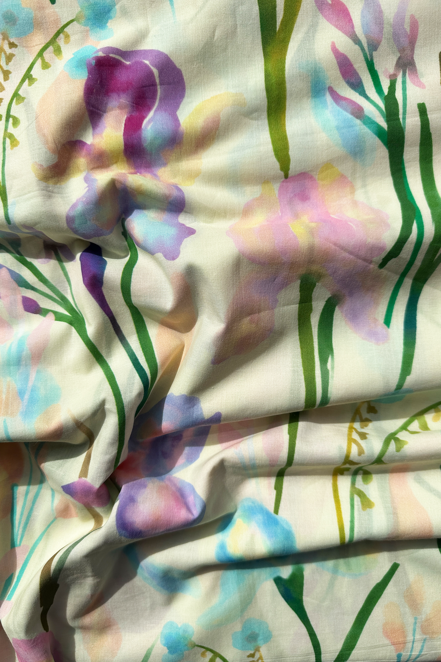 Iris Impressions in Cotton Mull (2.1 m)- 1197 for the entire piece