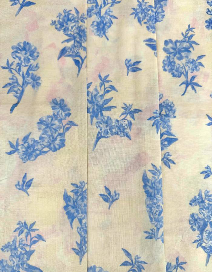 Petite Manuka blossom in Cotton Cambric (1 m)- Rs. 649 for the entire piece